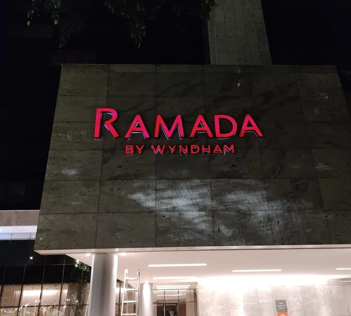 Ramada By Wyndham Brasilia Alvorada Hotel 4*,